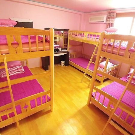 Fall Guesthouse Gangneung Exterior photo